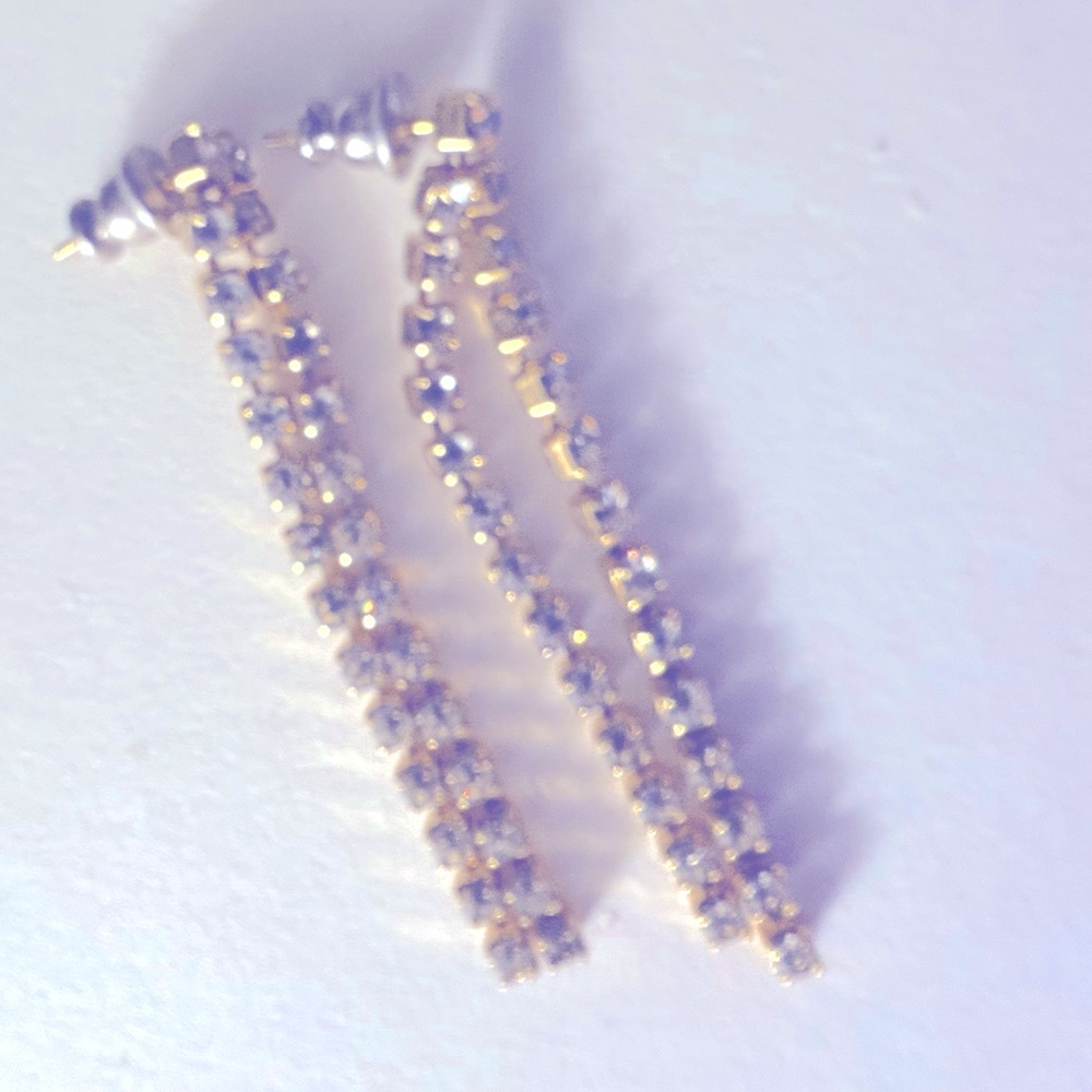 Vintage Earrings Waterfall prong-set crystals, goldtone metal pierced drop post